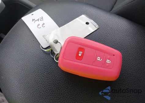 2022 Toyota Rav4 Xle from USA, damaged, VIN 2T3W1RFV6NC176814